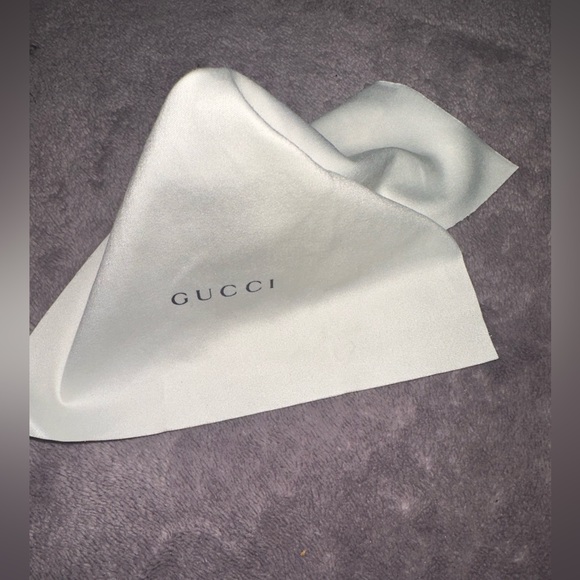 Gucci case - Picture 6 of 6